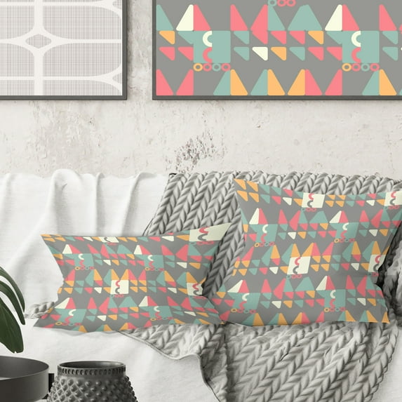 Designart Retro Abstract Design V' Mid-Century Modern Throw Pillow - 18x18