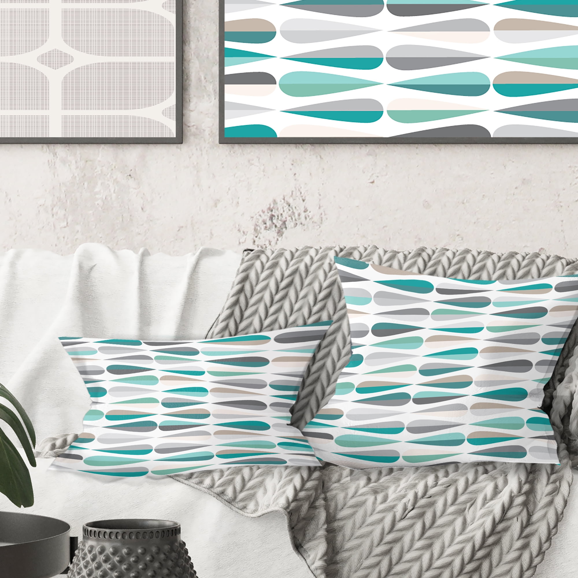Designart Retro Abstract Drops III' Mid-Century Modern Throw Pillow - 18x18