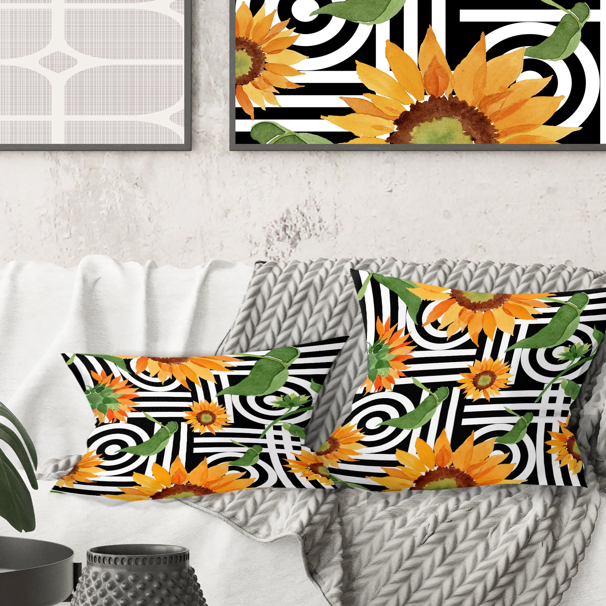 Designart Retro Floral Botanical II' Mid-Century Modern Throw Pillow - 16x16