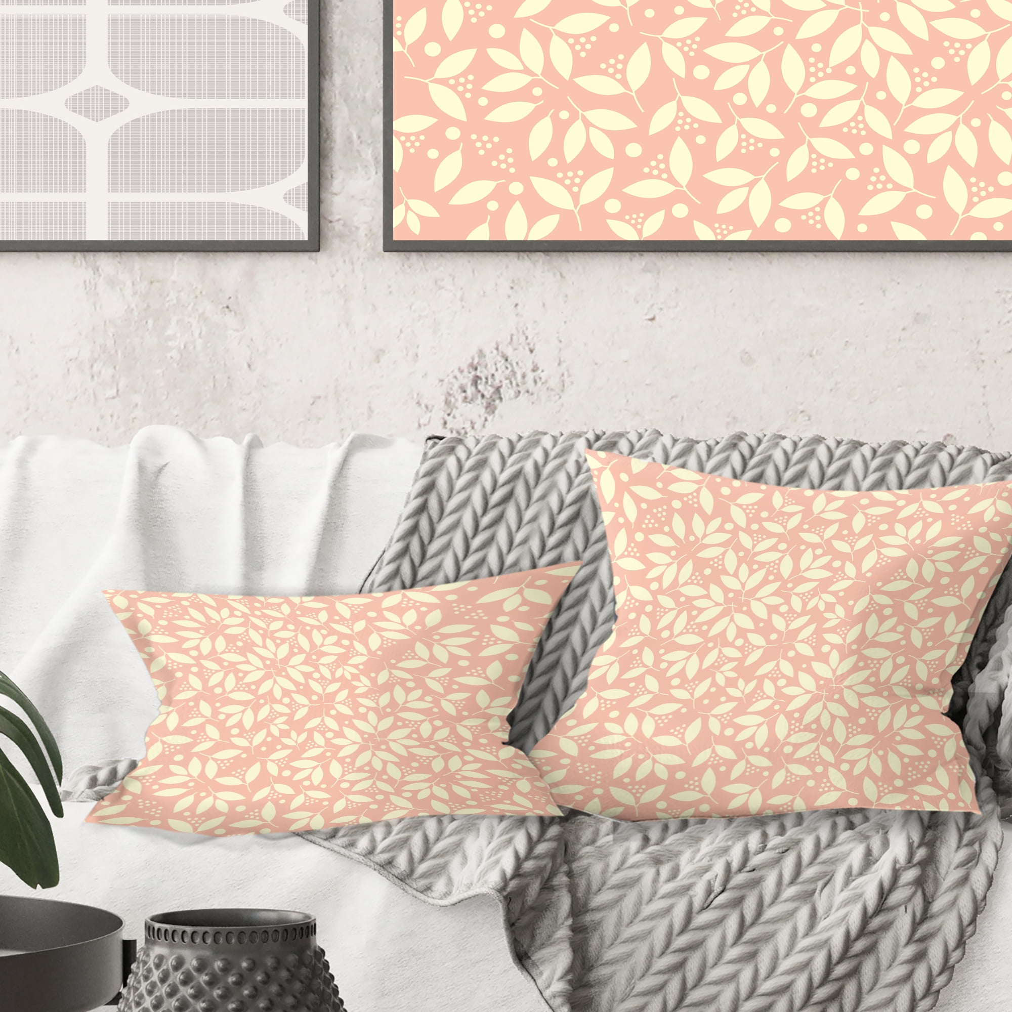 Designart Retro Floral Pattern V' Mid-Century Modern Throw Pillow - 16x16