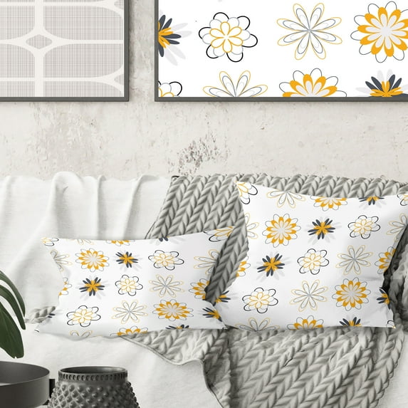 Designart Retro Floral Pattern VIII' Mid-Century Modern Throw Pillow - 16x16