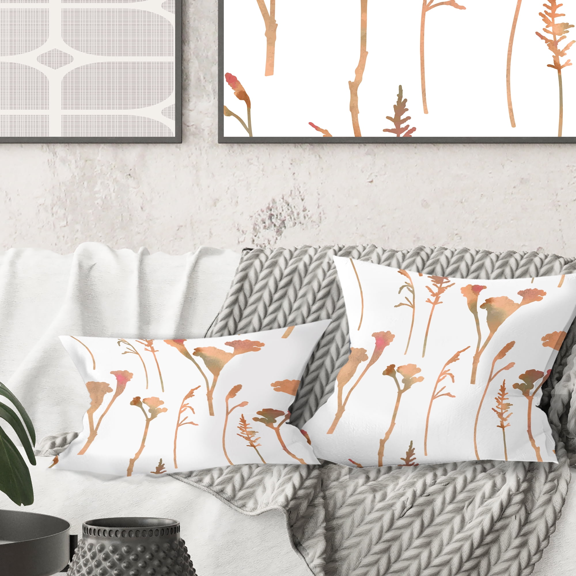 Designart Retro Handdrawn Flowers I' Mid-Century Modern Throw Pillow - 18x18