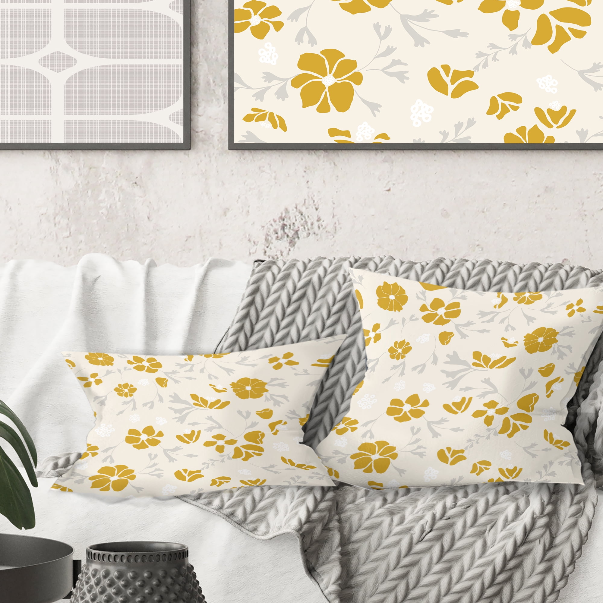 Designart Retro Handdrawn Poppies III' Mid-Century Modern Throw Pillow - 18x18