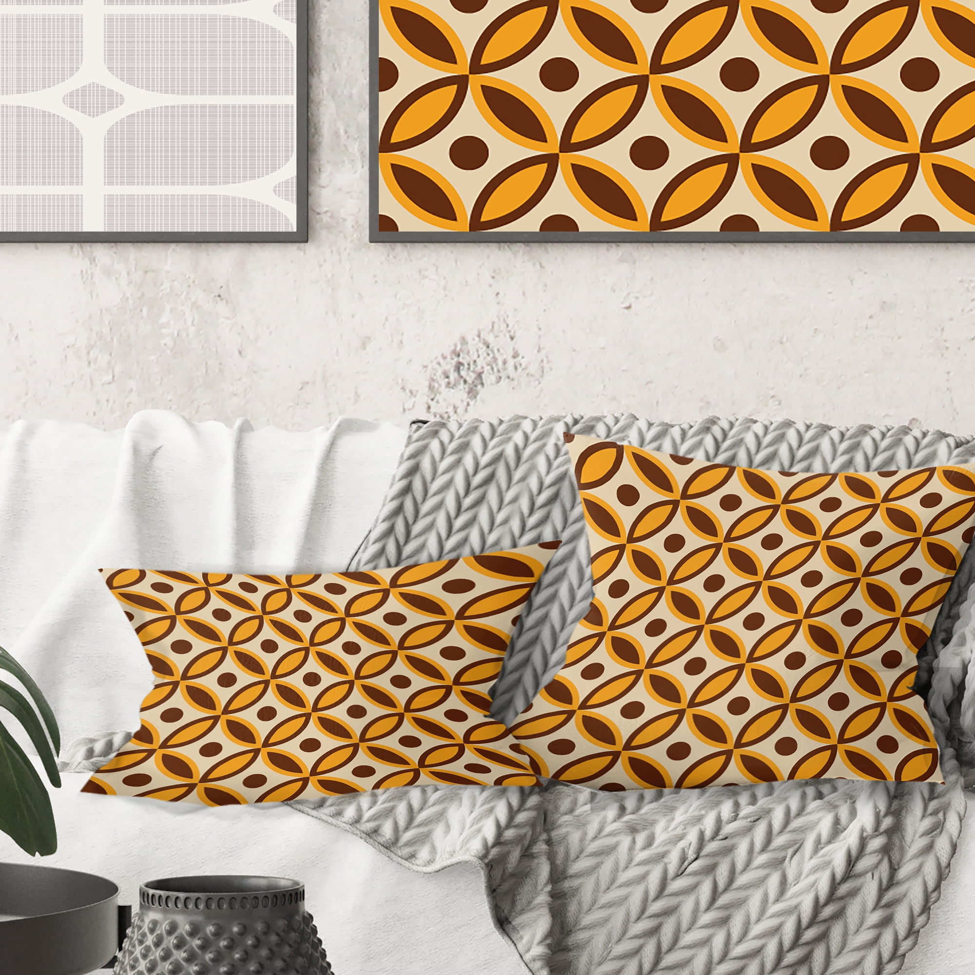Designart Retro Ornamental Design V' Mid-Century Modern Throw Pillow - 18x18