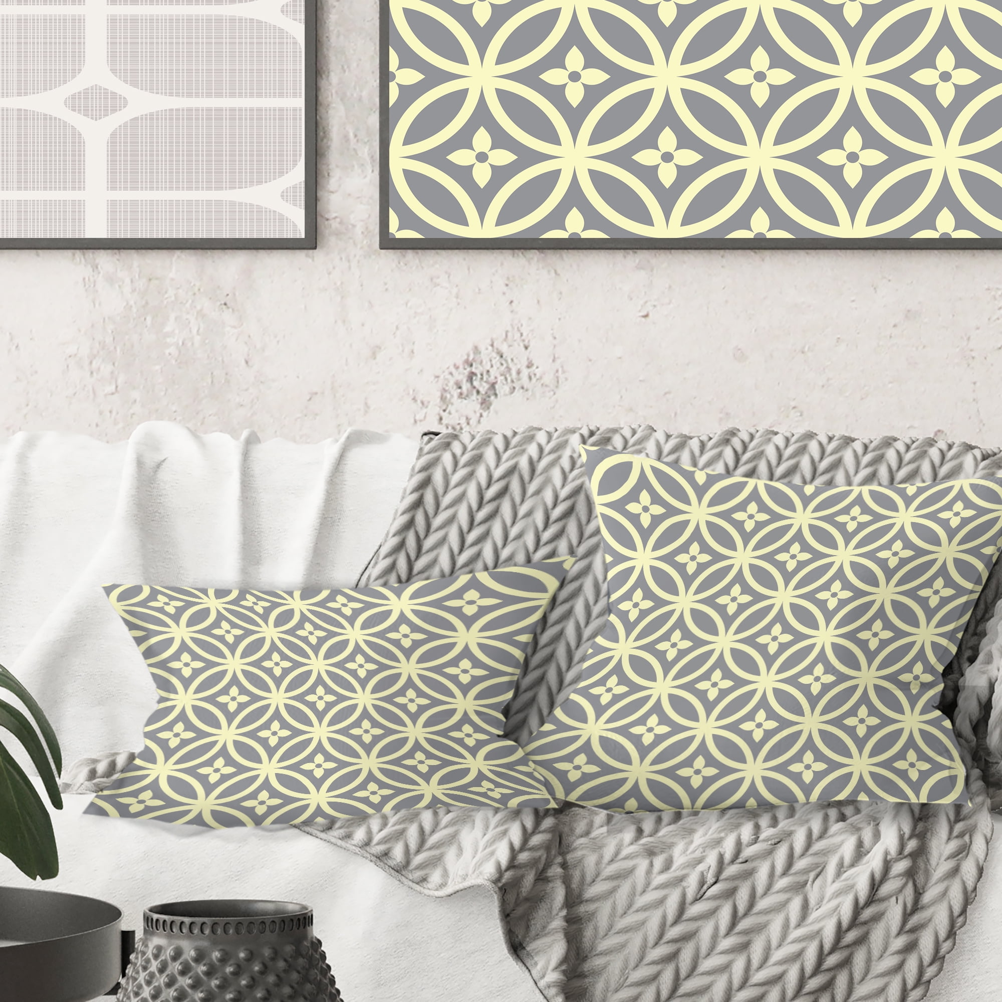 Designart Retro Ornamental Pattern II' Mid-Century Modern Throw Pillow - 18x18