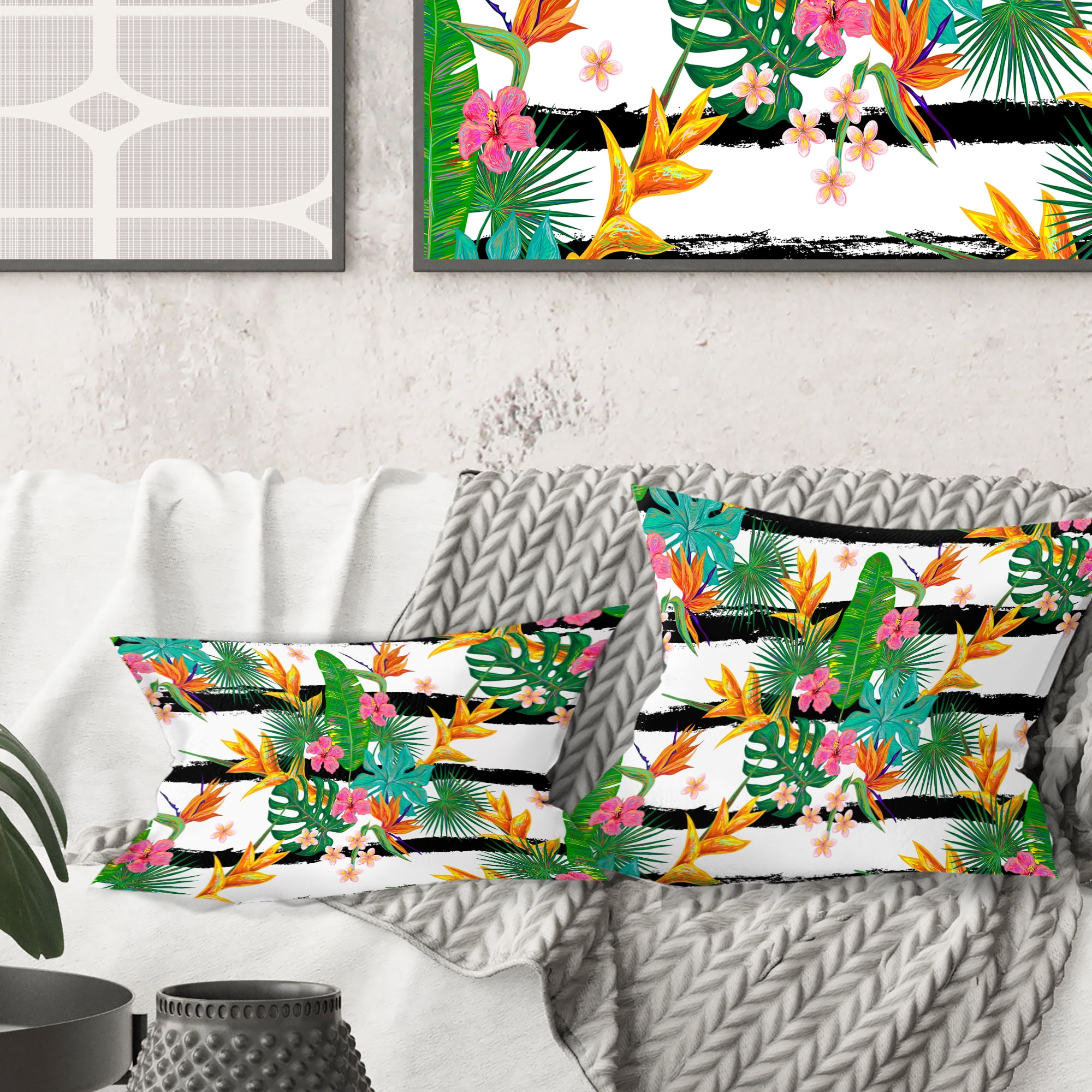 Designart Retro Tropical Leaves II' Mid-Century Modern Throw Pillow - 18x18
