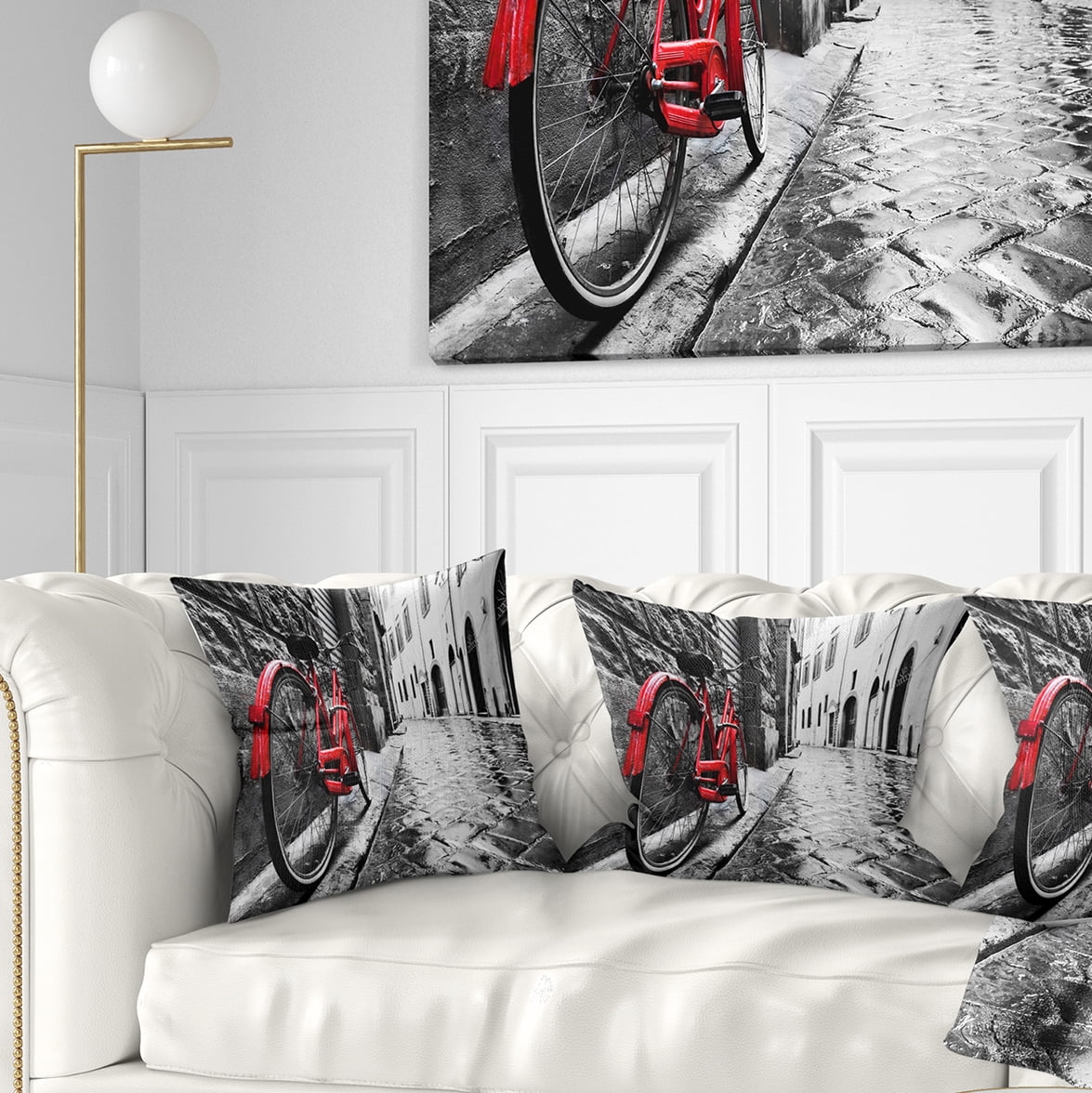 Designart Retro Vintage Red Bike - Cityscape Photo Throw Pillow - 18x18