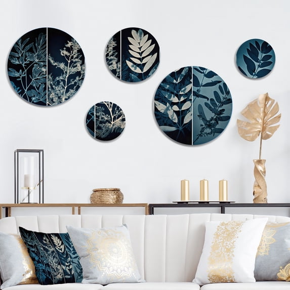 Designart "Retro Wildflowers In Shades Of Blue III" Floral Metal Wall Art Set of 5 Piece