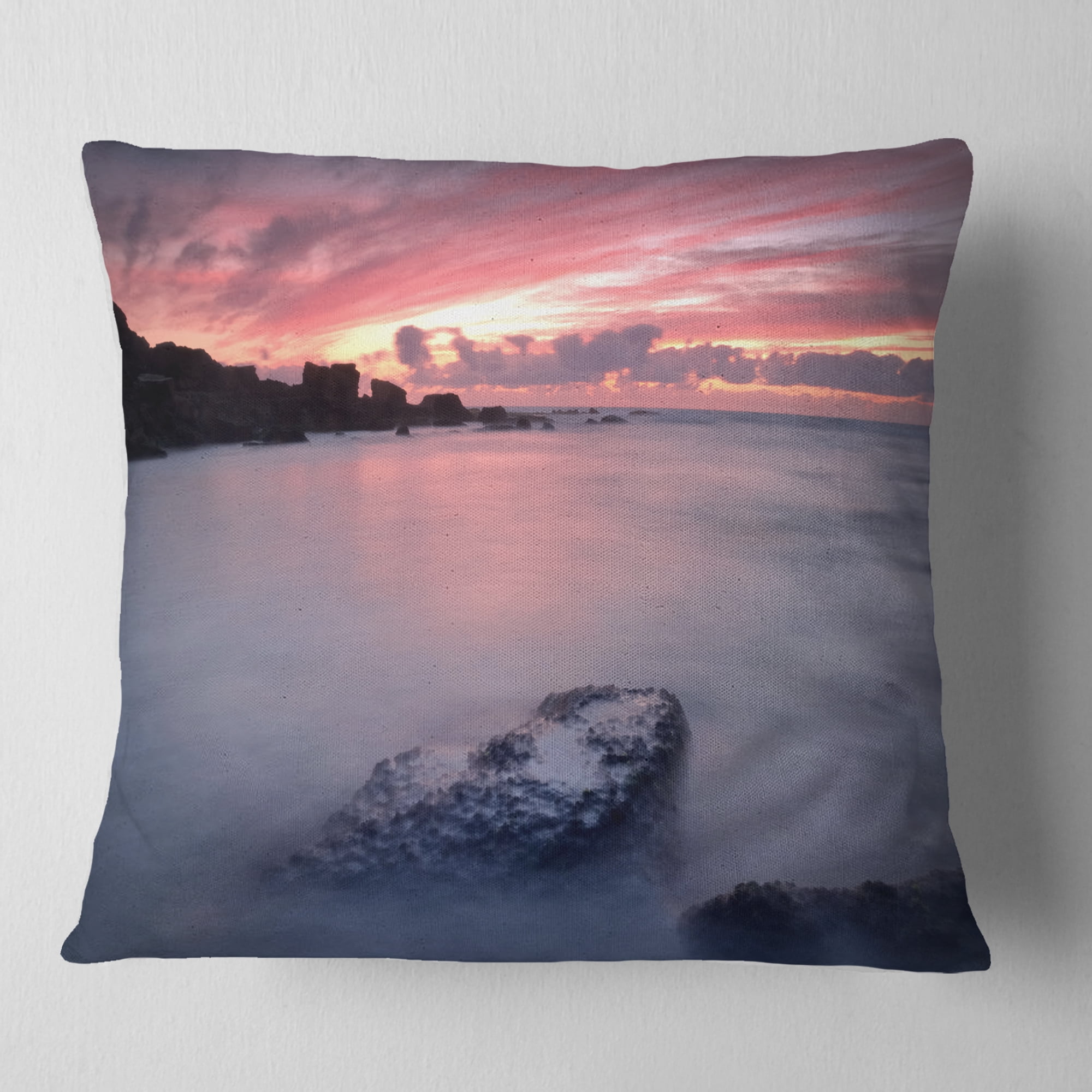 Designart Rocks Dark Samarra Seashore Sintra - Seashore Throw Pillow - 16x16