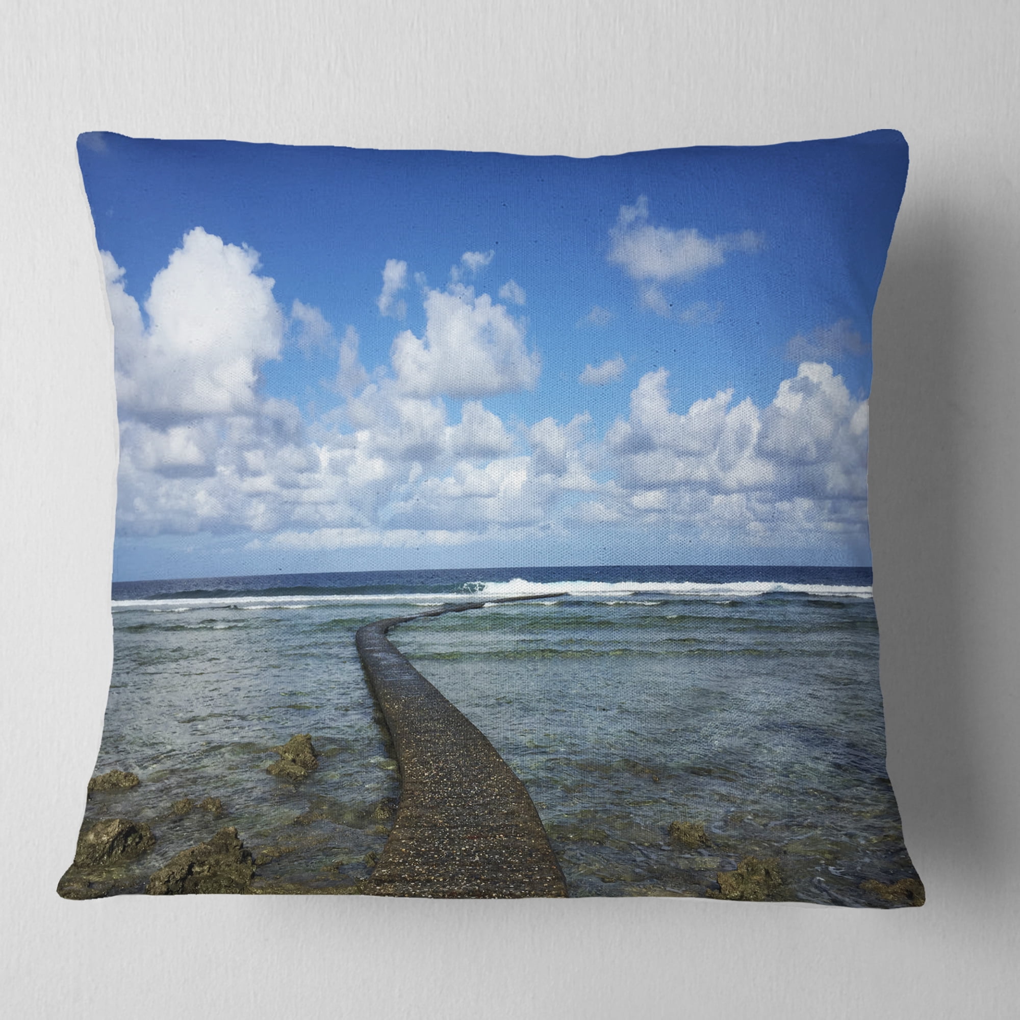 Designart Rocky Coast along Pacific Ocean - Seashore Throw Pillow - 18x18