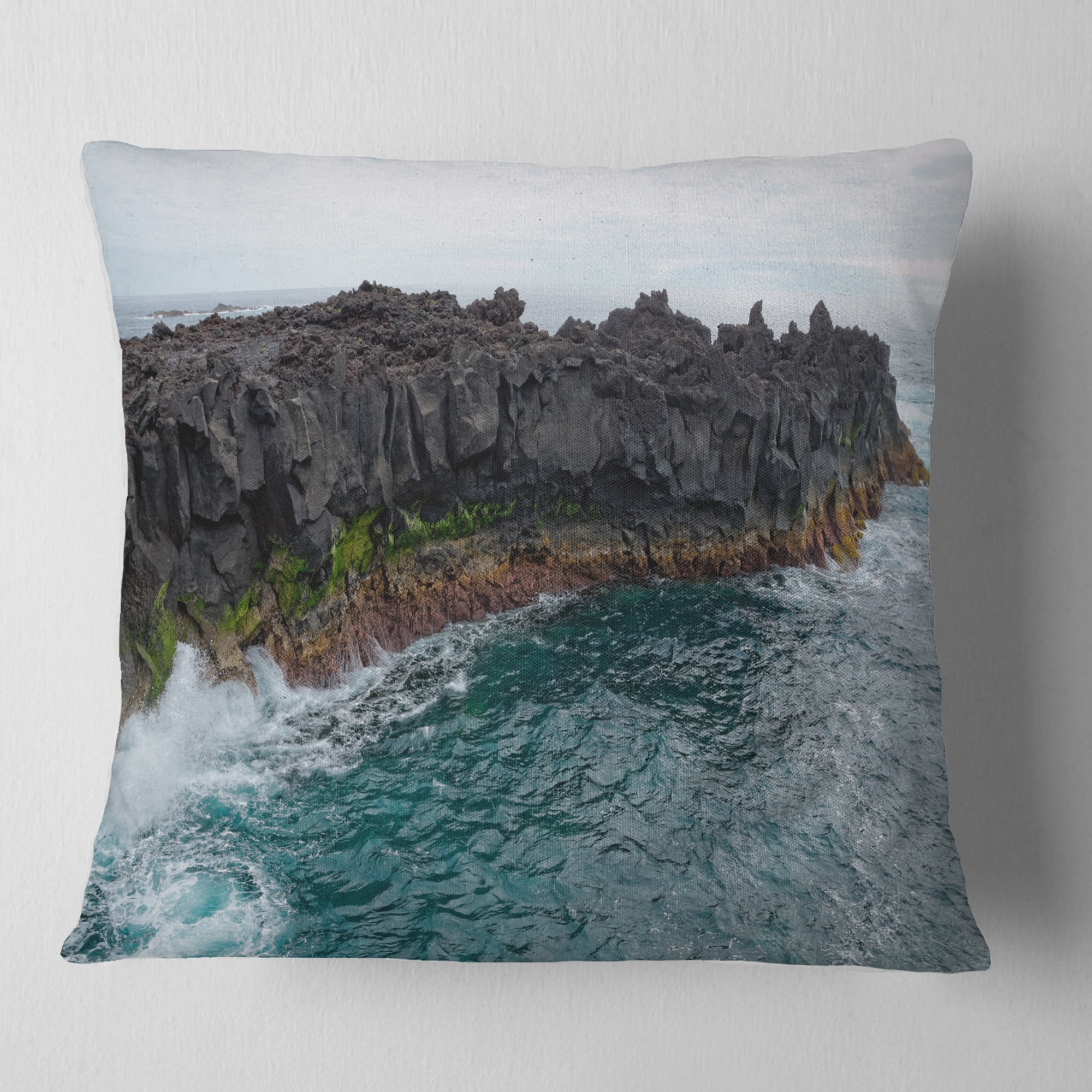 Designart Rocky Coast with Moss in Azores - Seashore Throw Pillow - 16x16