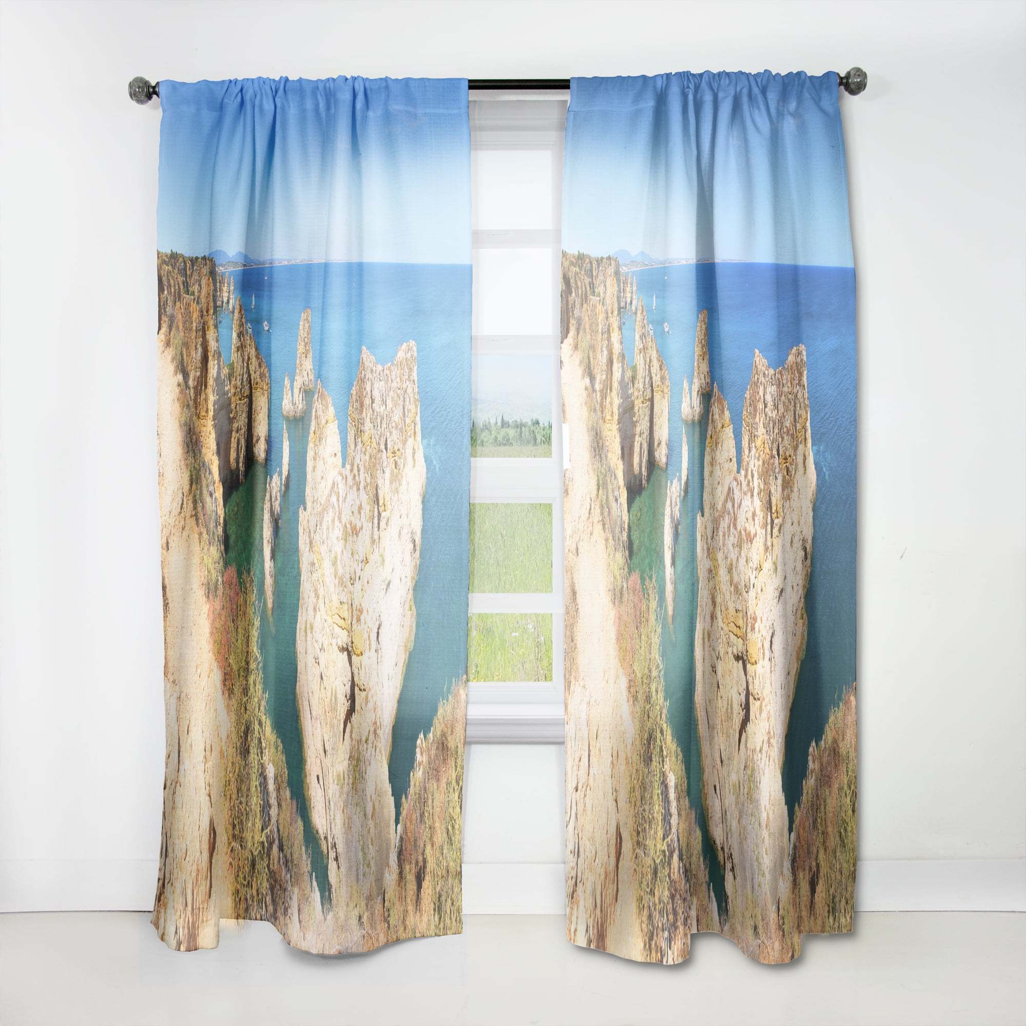 Designart 'Rocky bay in Portugal' Landscapes Curtain Panel