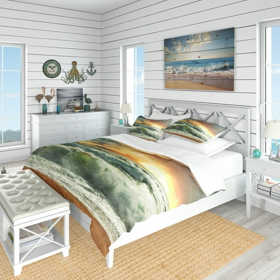 Designart 'Rushing Waves in Evening Beach' Coastal Duvet Cover Set