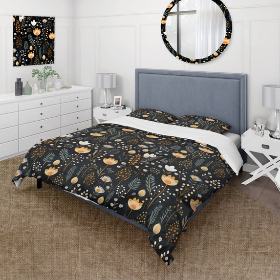 Designart "Rustic Charm In Black And Yellow Garden" Floral Bedding Covert Set - Cottage Bed Set With 2 Shams