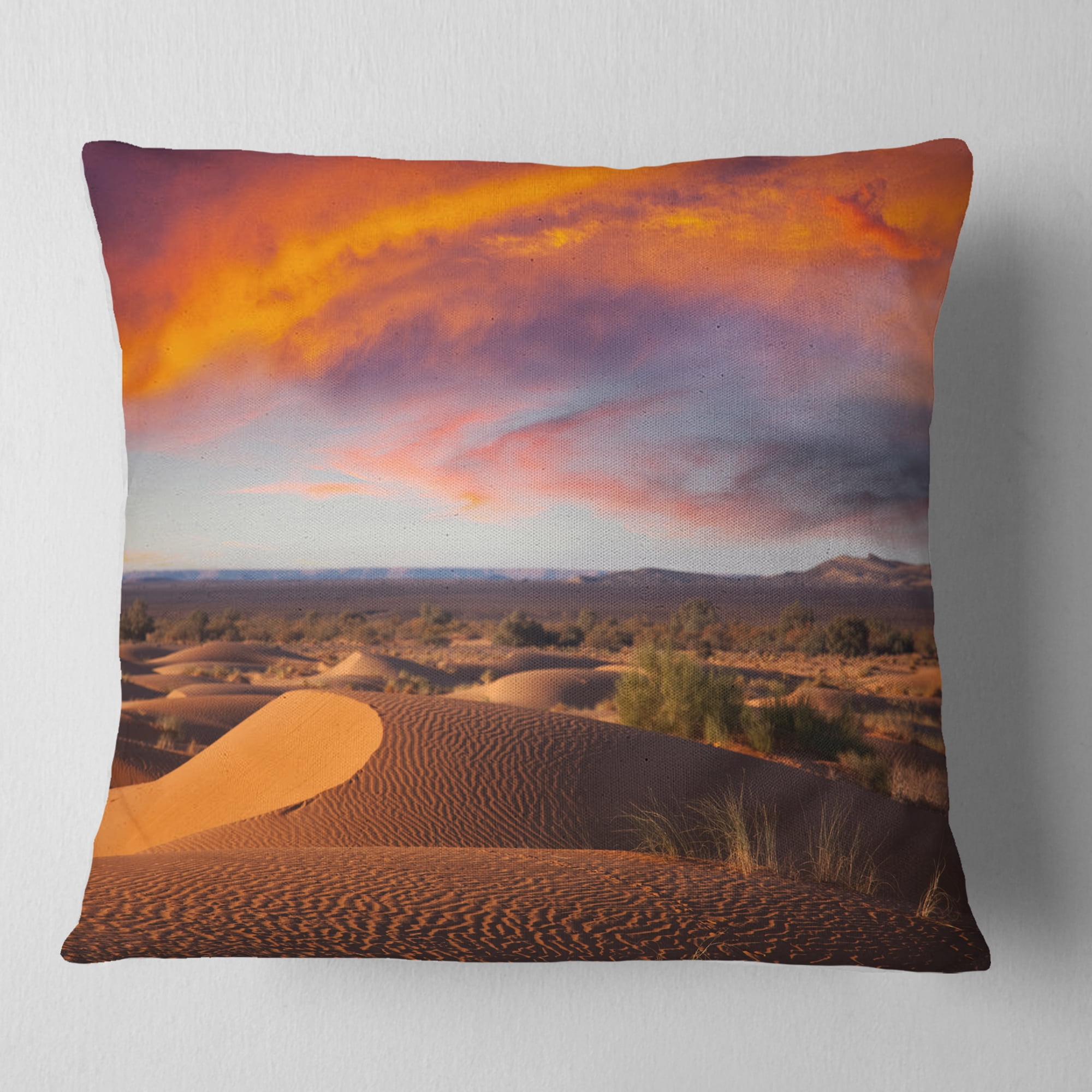 Designart Sahara Dunes under Colorful Sky - Landscape Wall Throw Pillow - 18x18