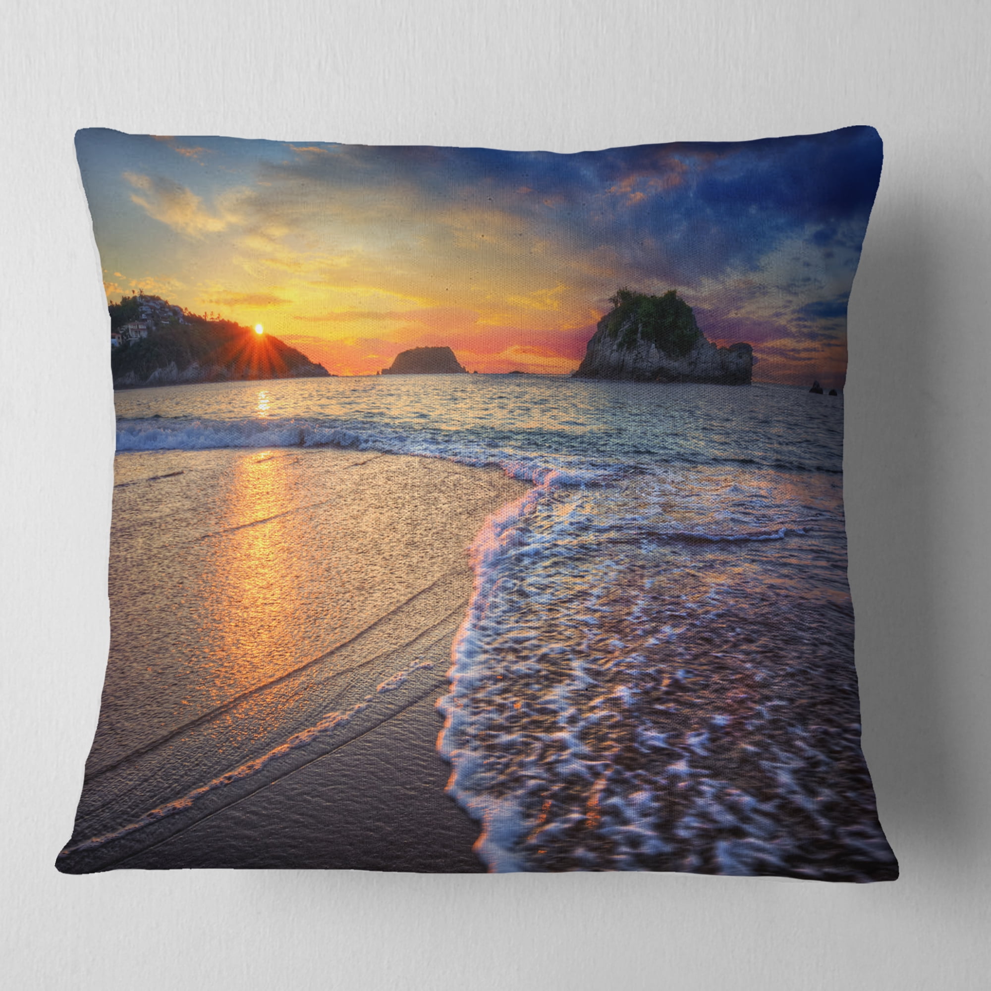 Designart Sandy Beach with Rush Waves - Seashore Throw Pillow - 16x16