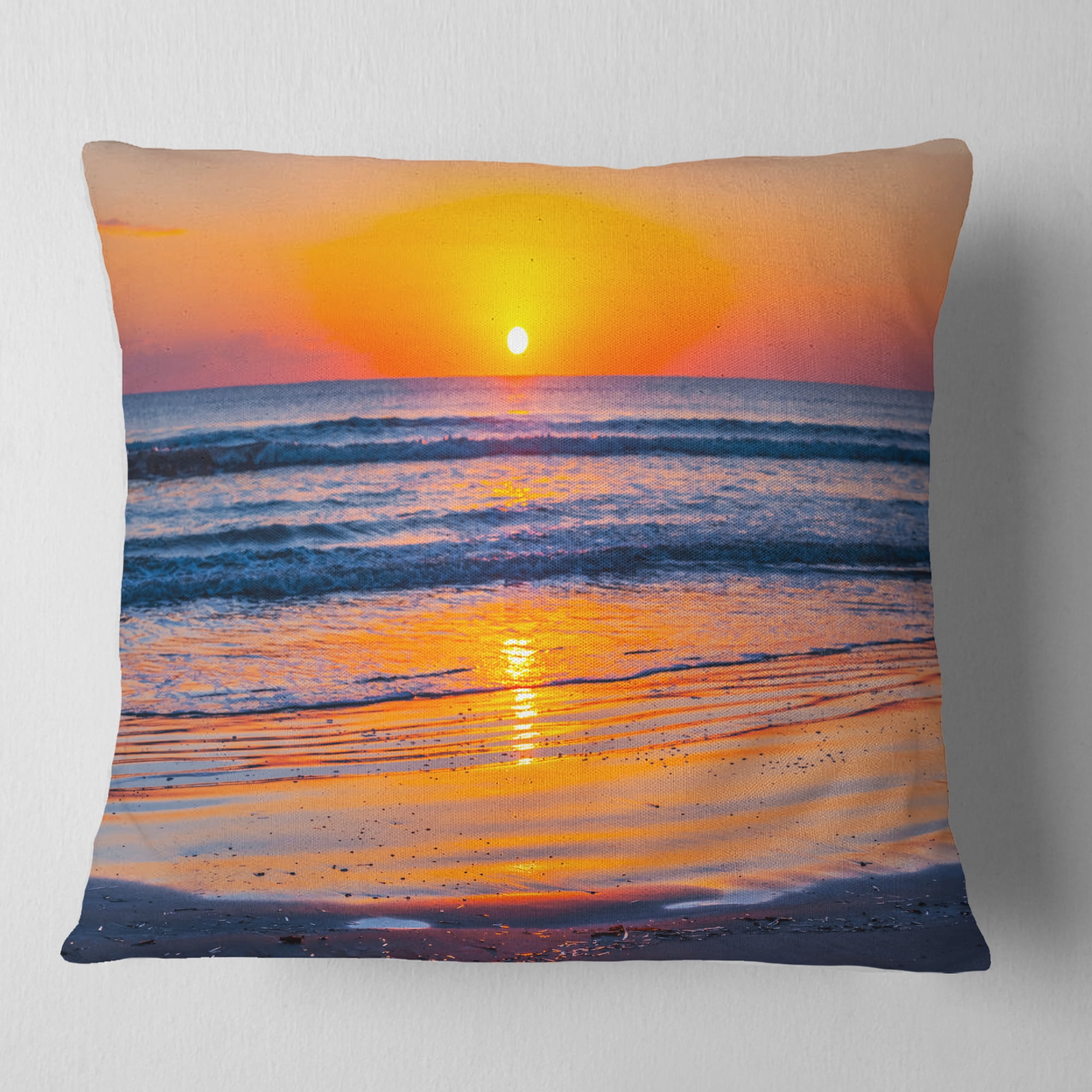 Designart Sandy Sea Beach in Early Morning - Seashore Throw Pillow - 16x16
