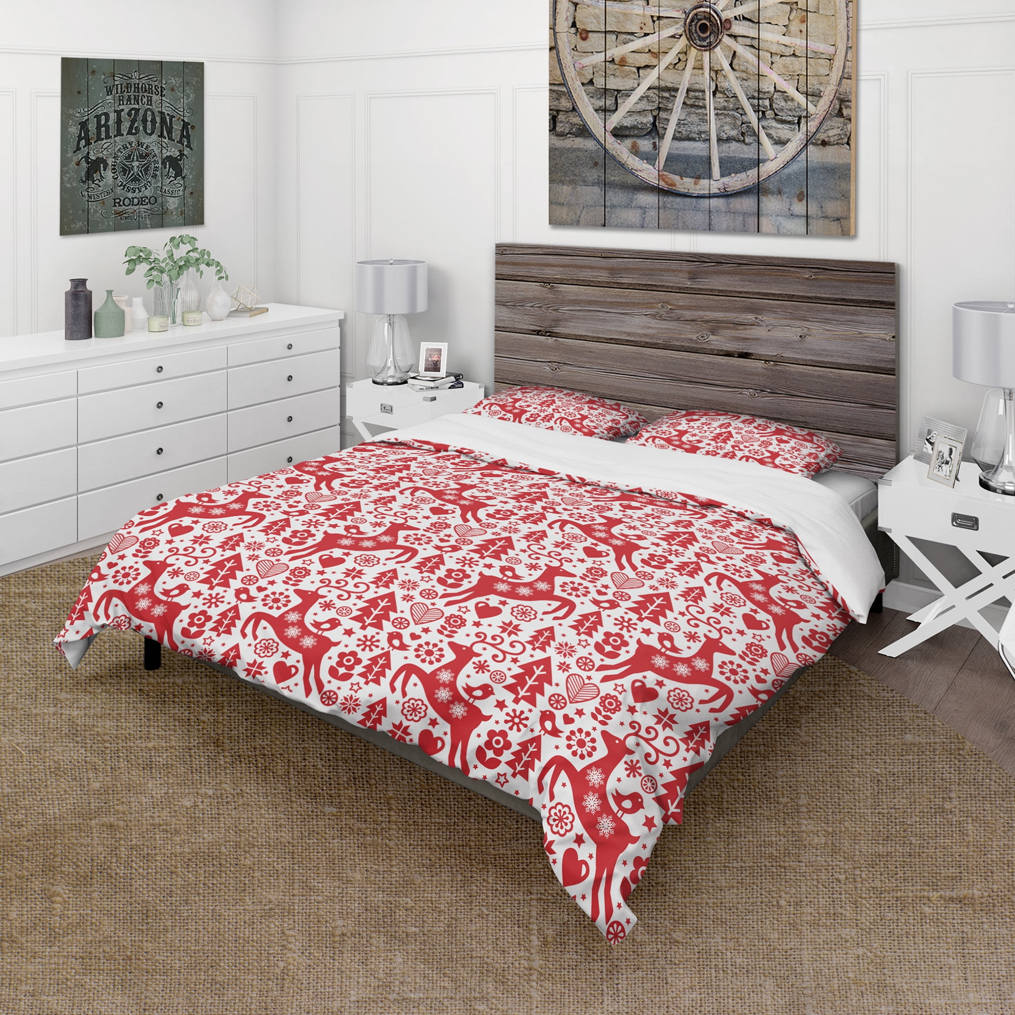 Designart 'Scandinavian Raindeed with Little Birds And Christmas Tree' Animals Duvet Cover Set