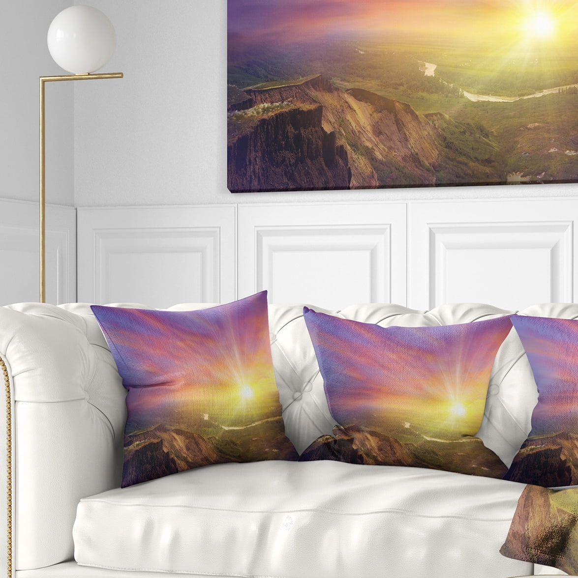 Designart Scintillating Sunset - Photography Throw Pillow - 18x18