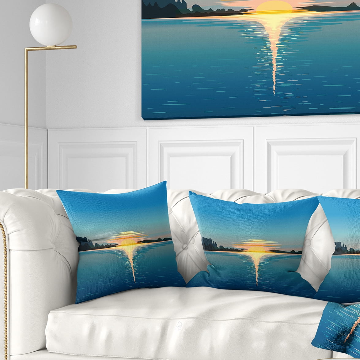 Designart Sea Sinking Sun - Seascape Throw Pillow - 16x16