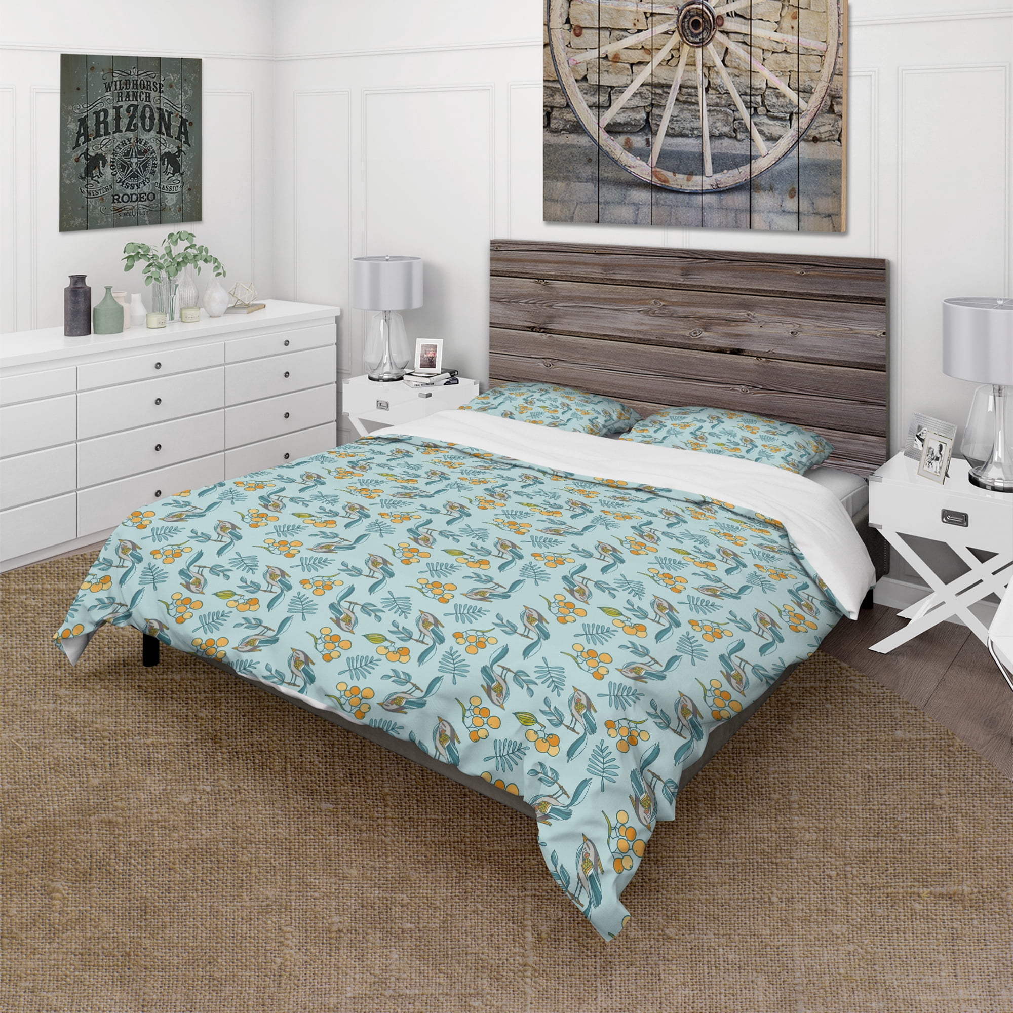 Designart 'Seamless Decorative with Birds, Berries' Nature Modern & Contemporary Duvet Cover Set