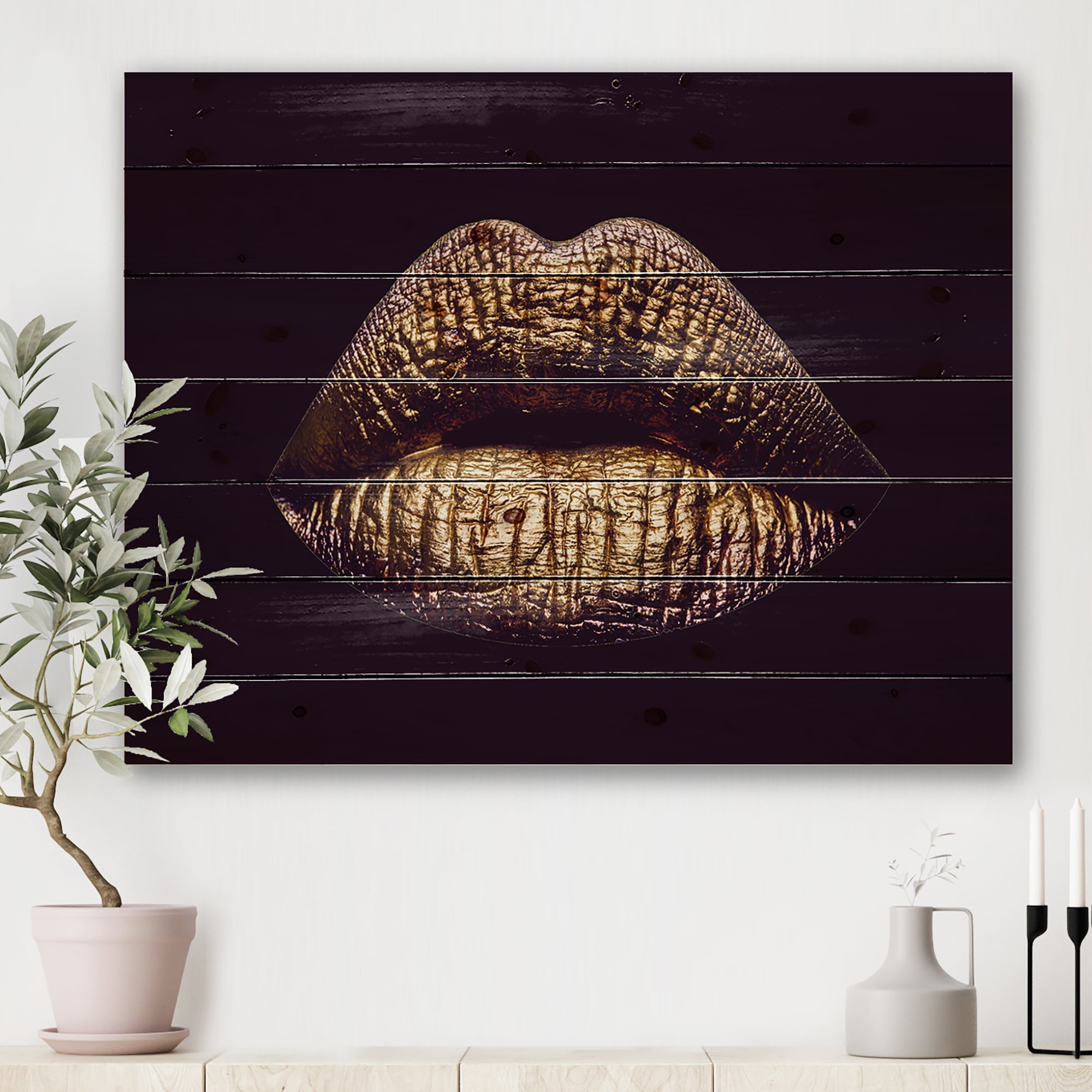 Designart 'Sexy Golden Metallized Woman Lips II' Modern Print on Natural Pine Wood