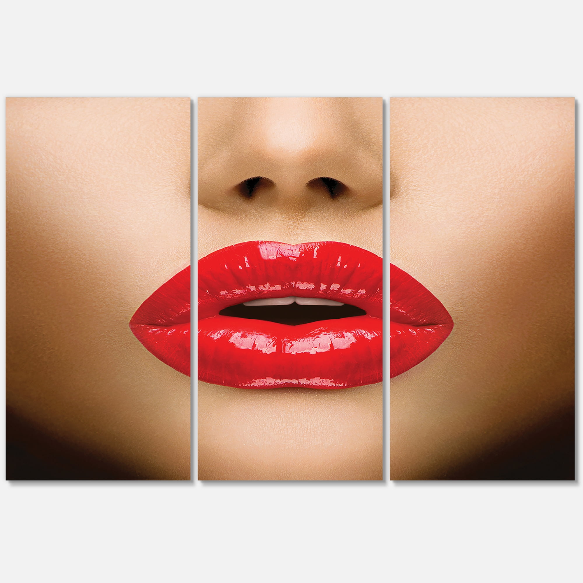 Designart ' Sexy Woman Lips Beautiful Make-Up Close-Up Kiss ' Modern Canvas Wall Art Print