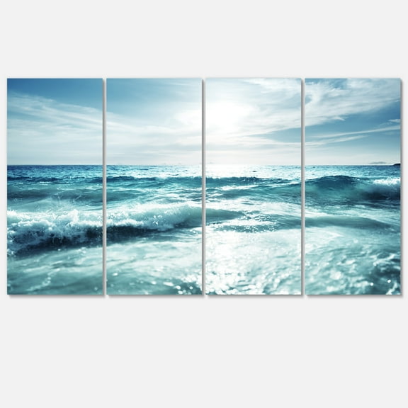 Designart 'Seychelles Beach at Sunset ' Seascape Canvas Art Print