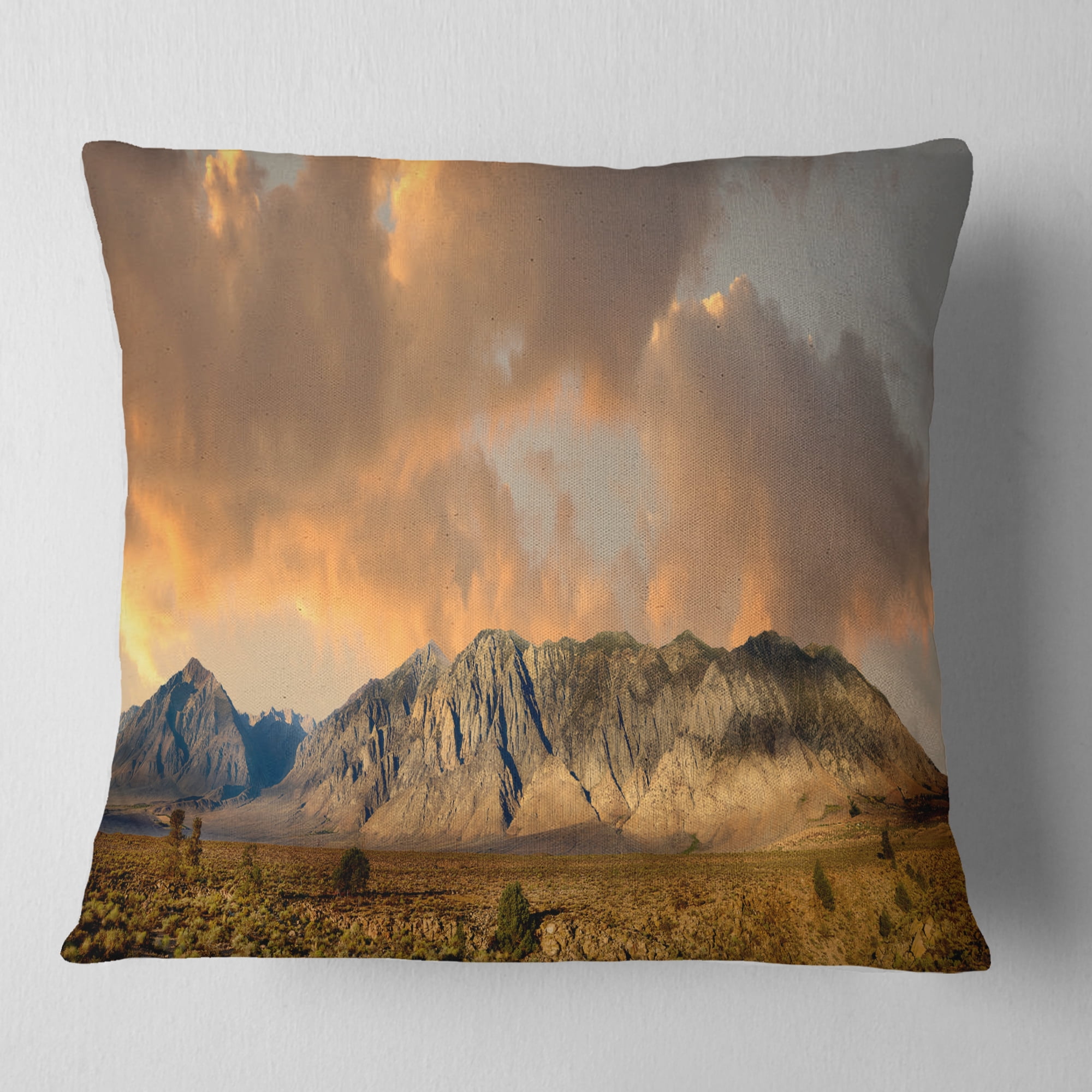 Designart Sierra Nevada Mountain - Landscape Printed Throw Pillow - 18x18