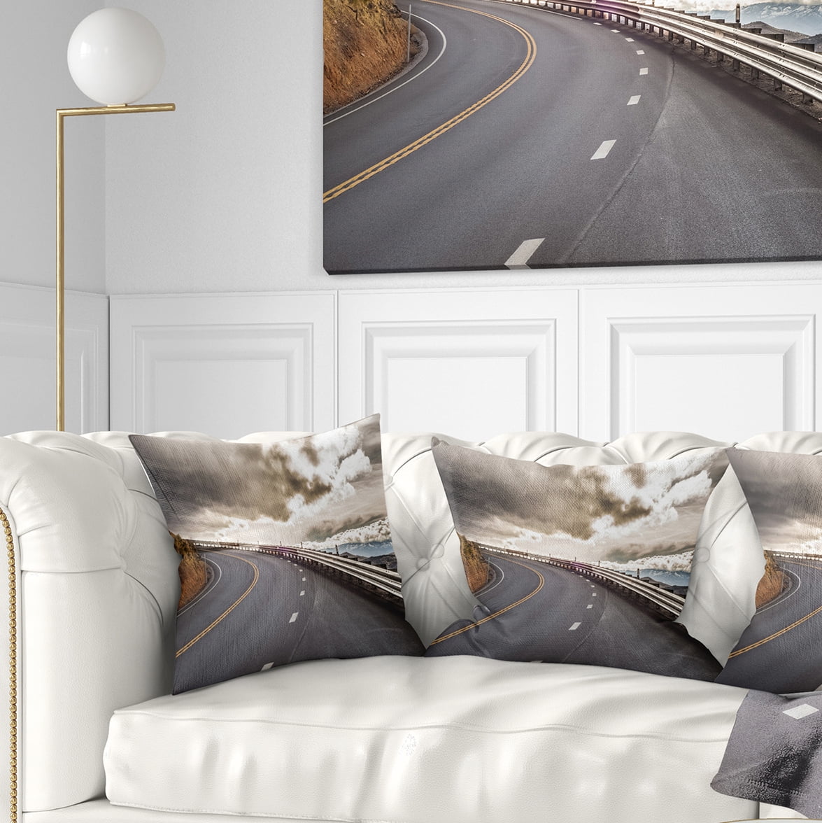 Designart Sky Road Curve Landscape - Photography Throw Pillow - 18x18