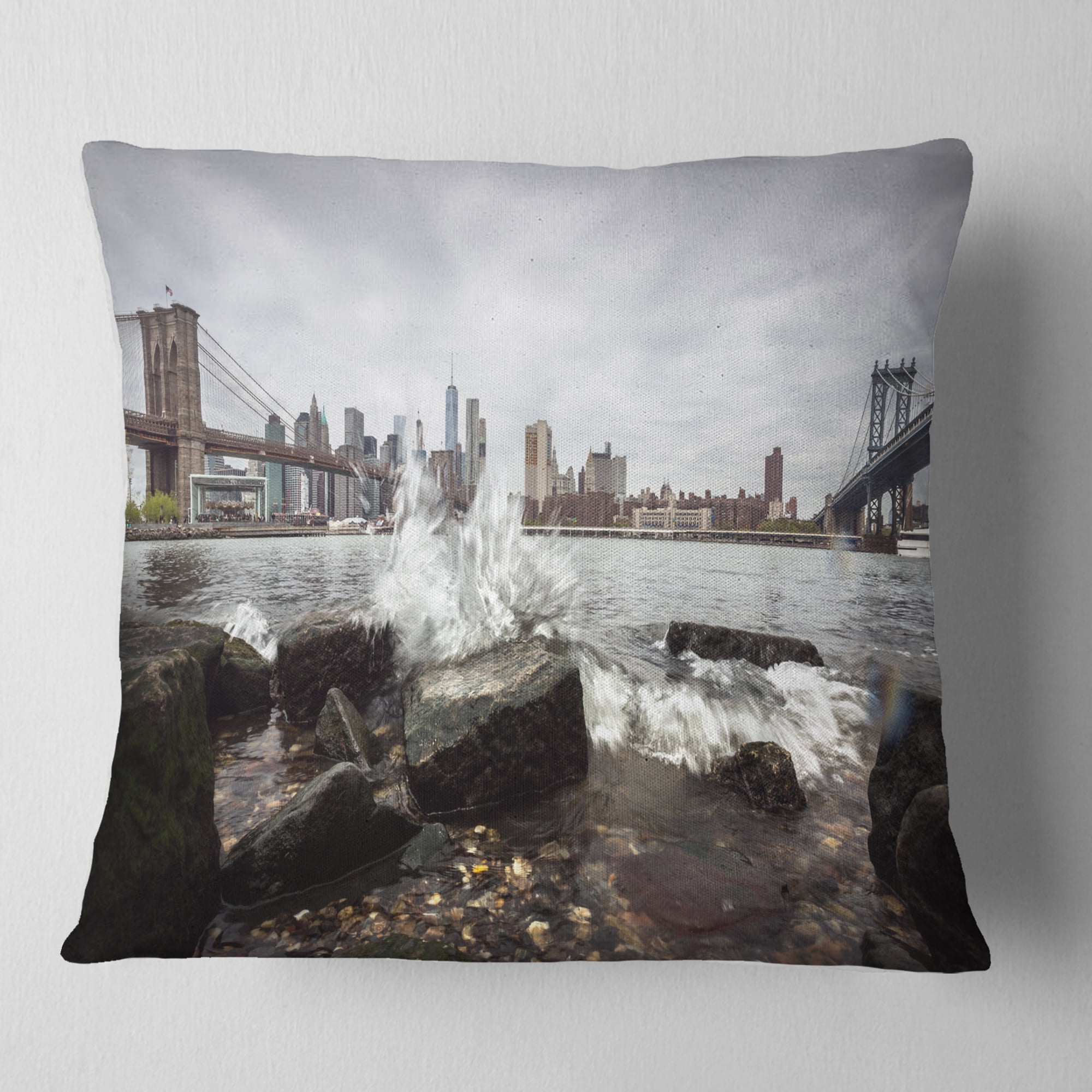 Designart Skyline with Brooklyn Manhattan Bridges - Cityscape Throw Pillow - 16x16