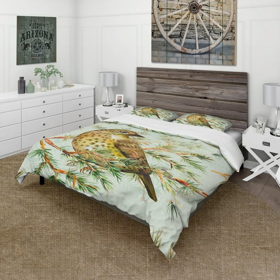Designart 'Small Cute Bird on Pine Branch' Animals Duvet Cover Set