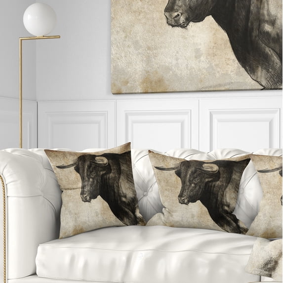 Designart Spanish Bull Sketch - Animal Throw Pillow - 16x16