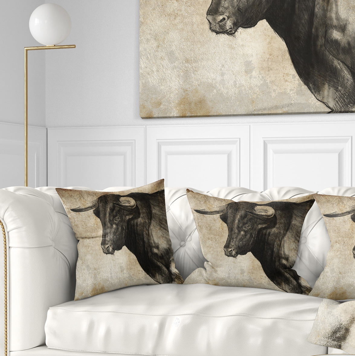 Designart Spanish Bull Sketch - Animal Throw Pillow - 18x18