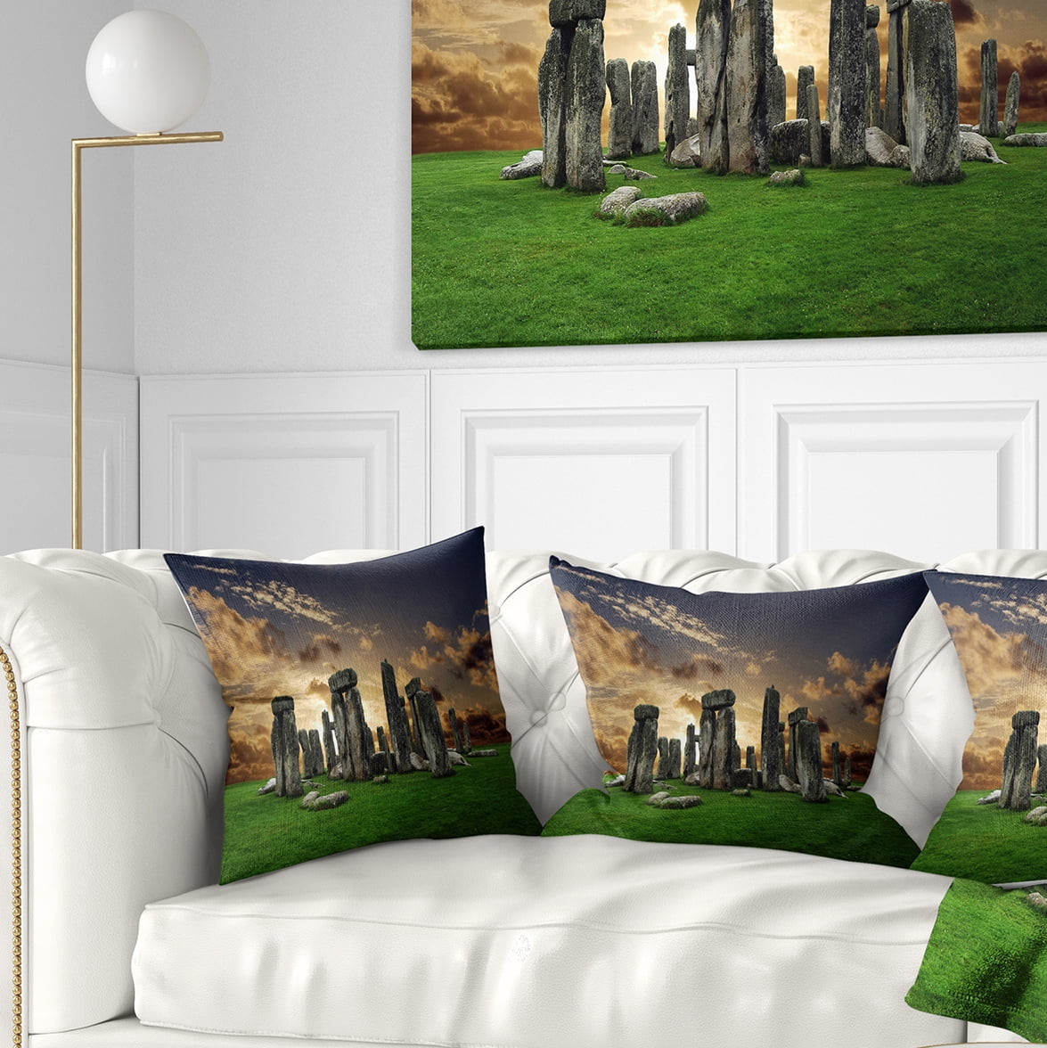 Designart Stonehenge - Landscape Photography Throw Pillow - 18x18