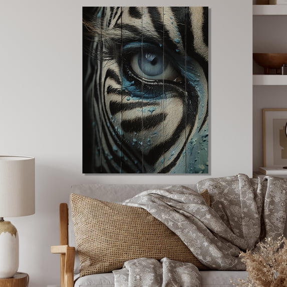 Designart "Striking Patterns on a Zebra II" Animals Print on Natural Pine Wood