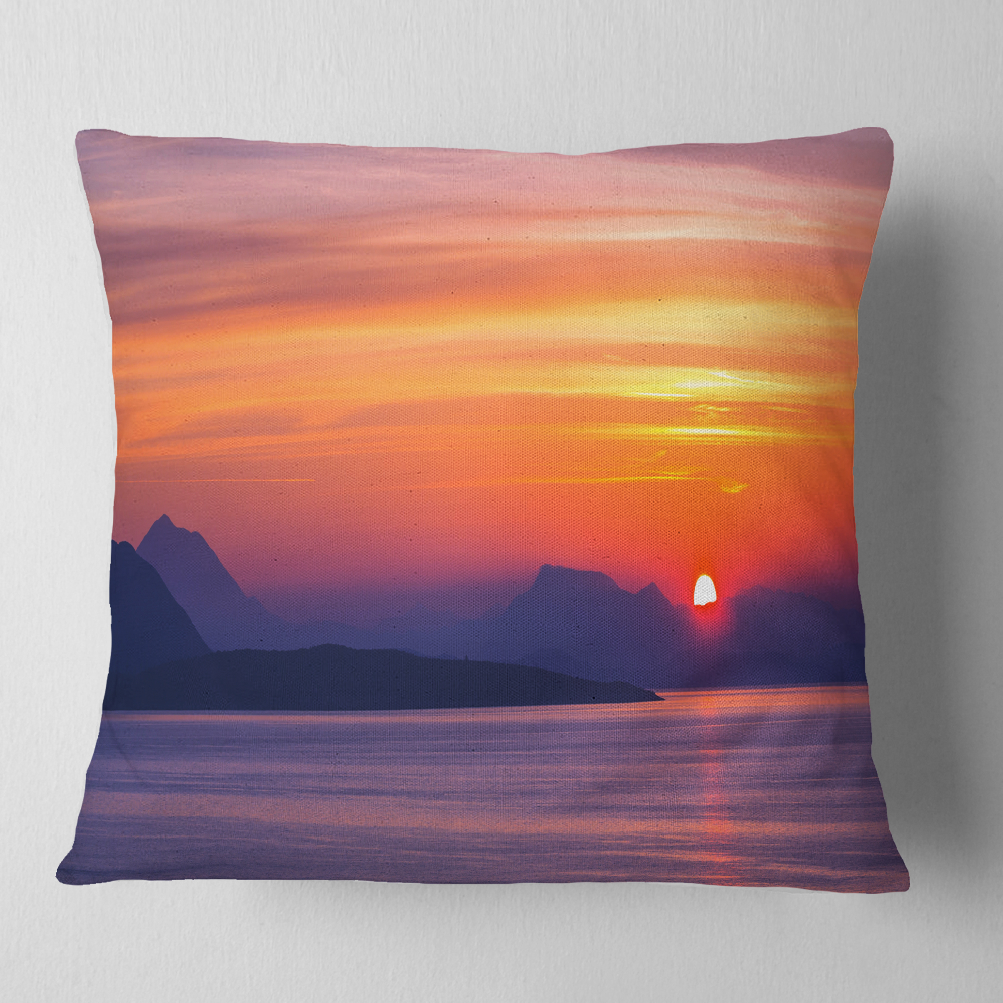 Designart Stunning Sunset in Greece - Seascape Throw Pillow - 16x16