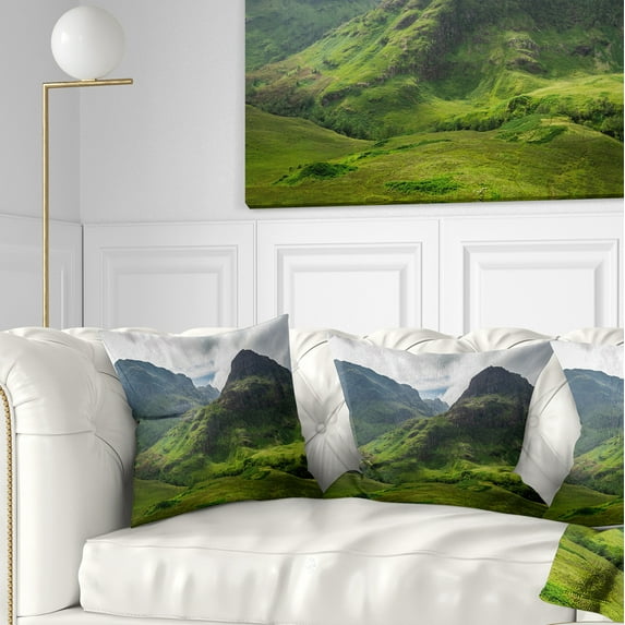 Designart Summer in Scotland - Landscape Photography Throw Pillow - 16x16