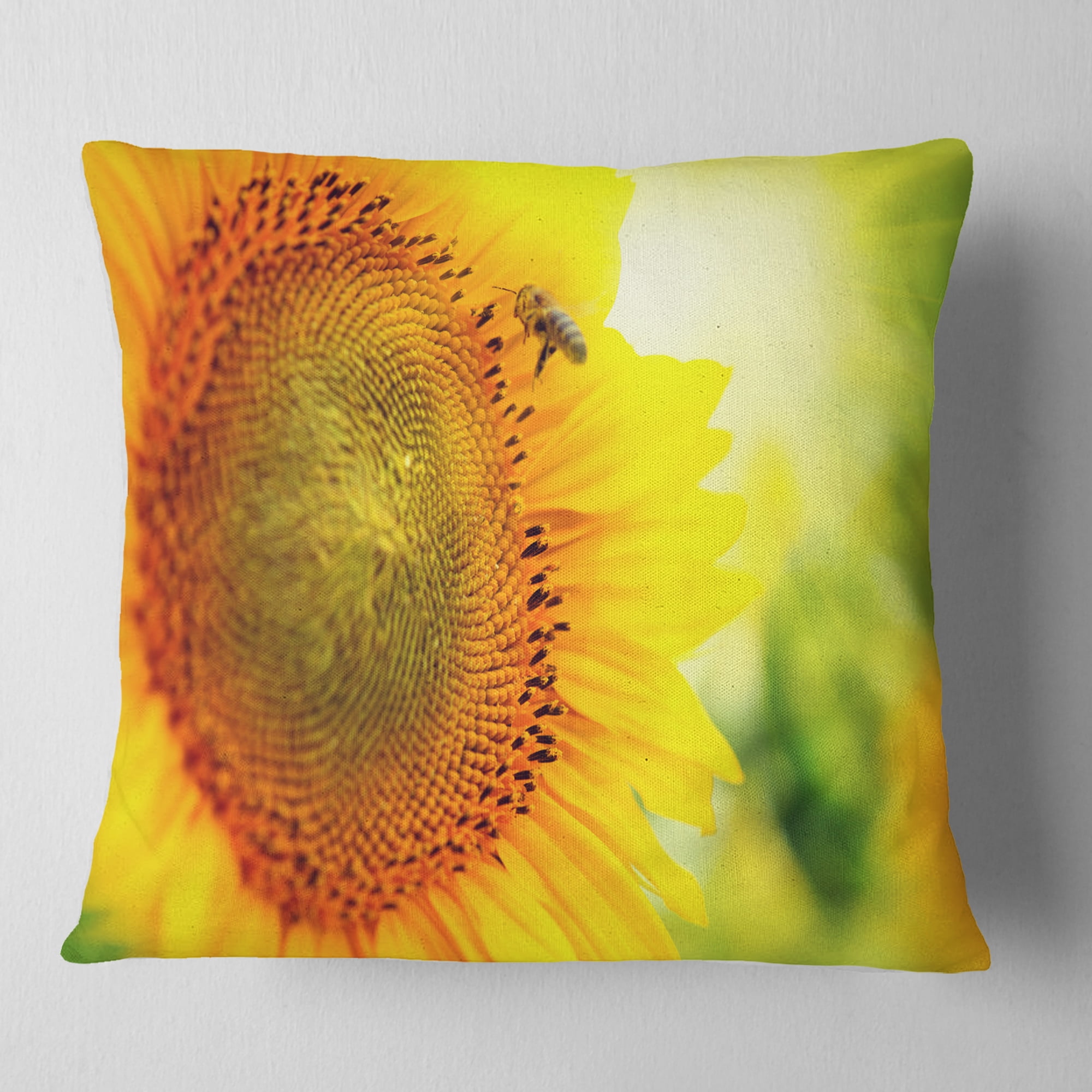 Designart Sunflower Blooming on Field - Animal Throw Pillow - 18x18