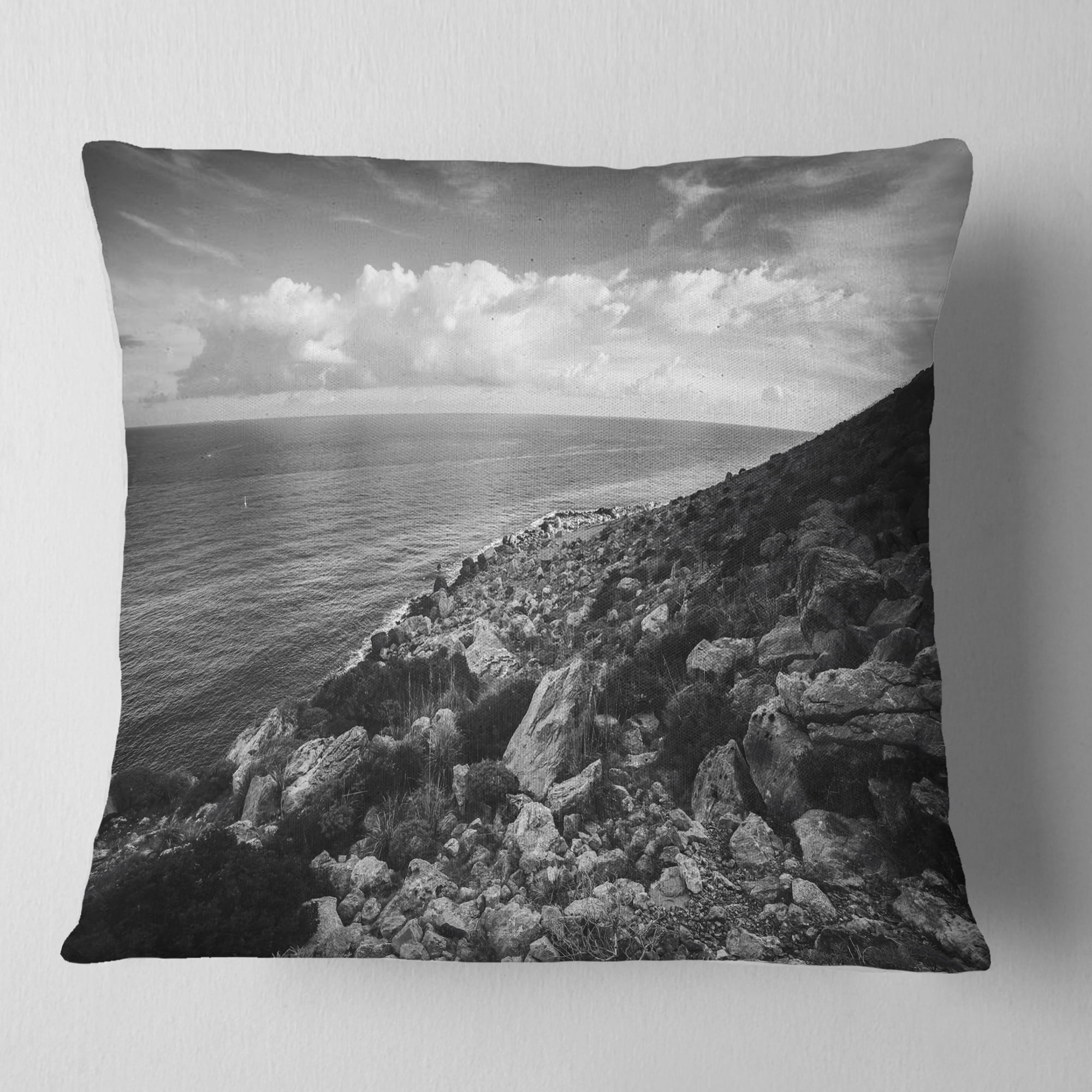 Designart Sunrise over Sicily Black and White - Beach Photo Throw Pillow - 16x16