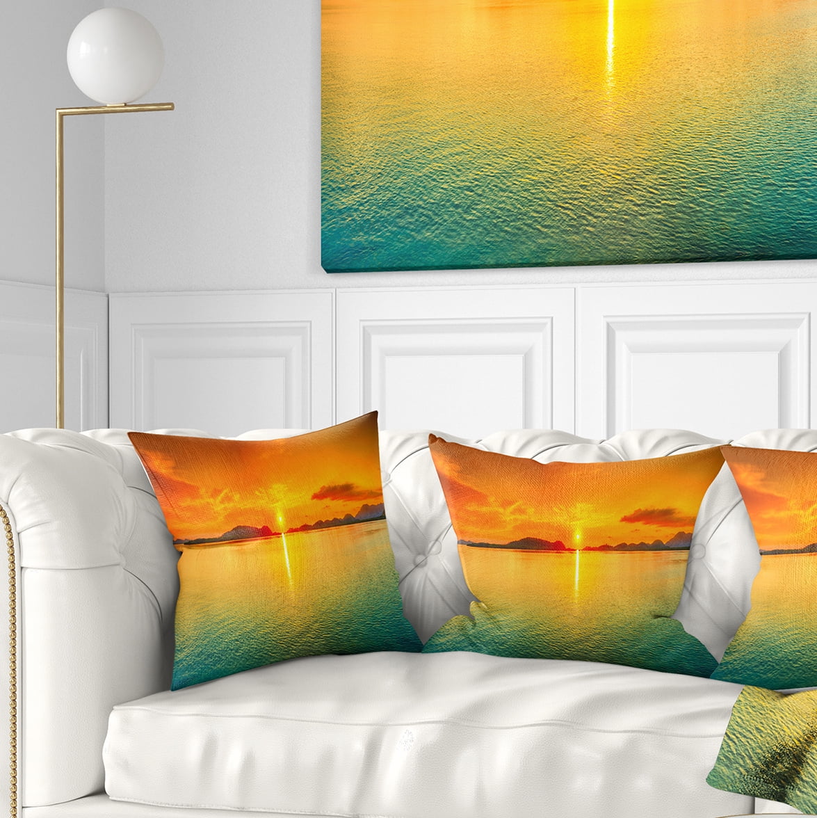 Designart Sunset Panorama - Photography Throw Pillow - 18x18