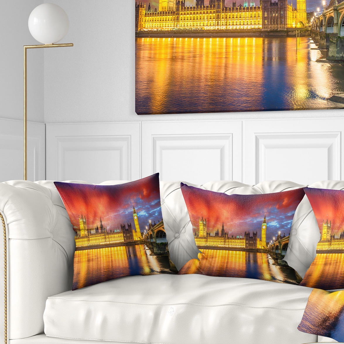 Designart Sunset View of London Skyline - Cityscape Photo Throw Pillow - 16x16