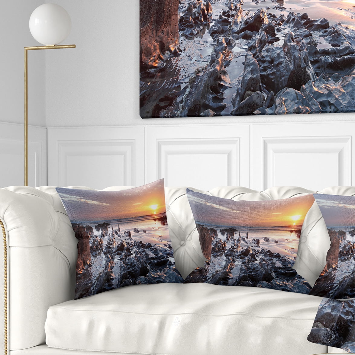 Designart Sunset at Woolacombe Bay Devon UK - Seashore Throw Pillow - 16x16