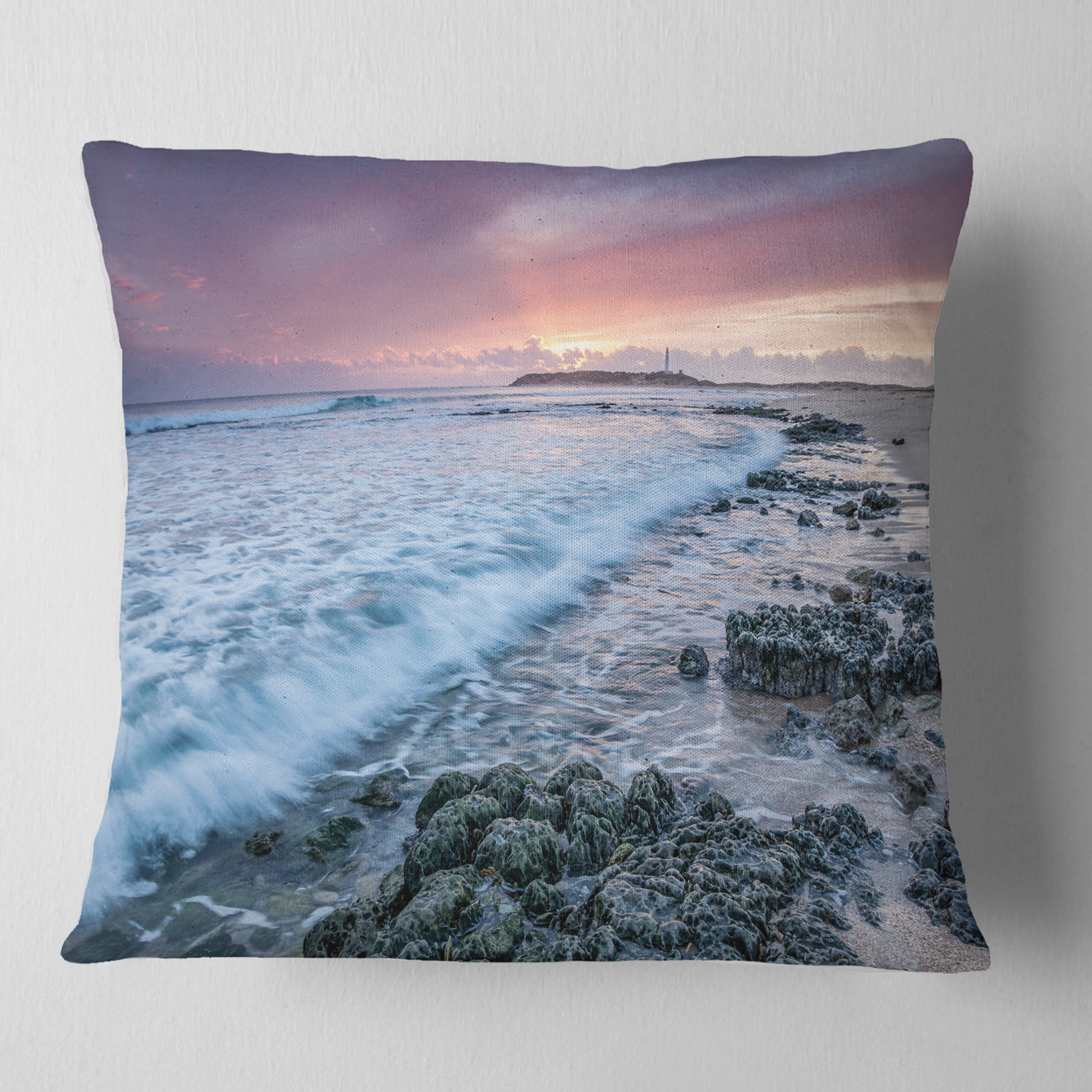 Designart Sunset on Cape Trafalgar Beach - Seascape Throw Pillow - 18x18