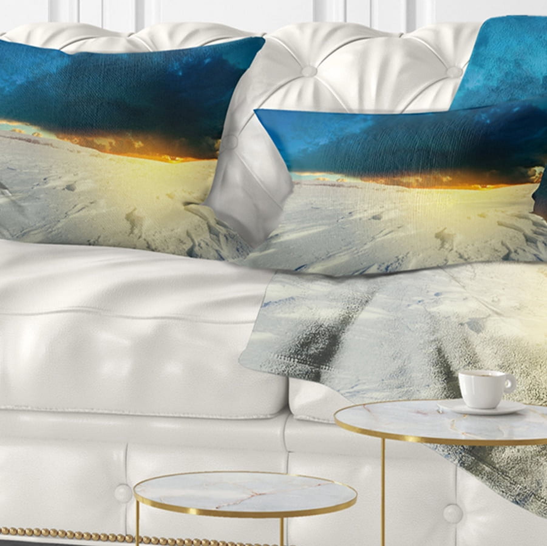Designart Sunset over Snowbound Prairie - Seashore Throw Pillow - 12x20