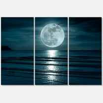 Designart ' Super Full Moon Over The Sea I ' Modern Canvas Wall Art Print