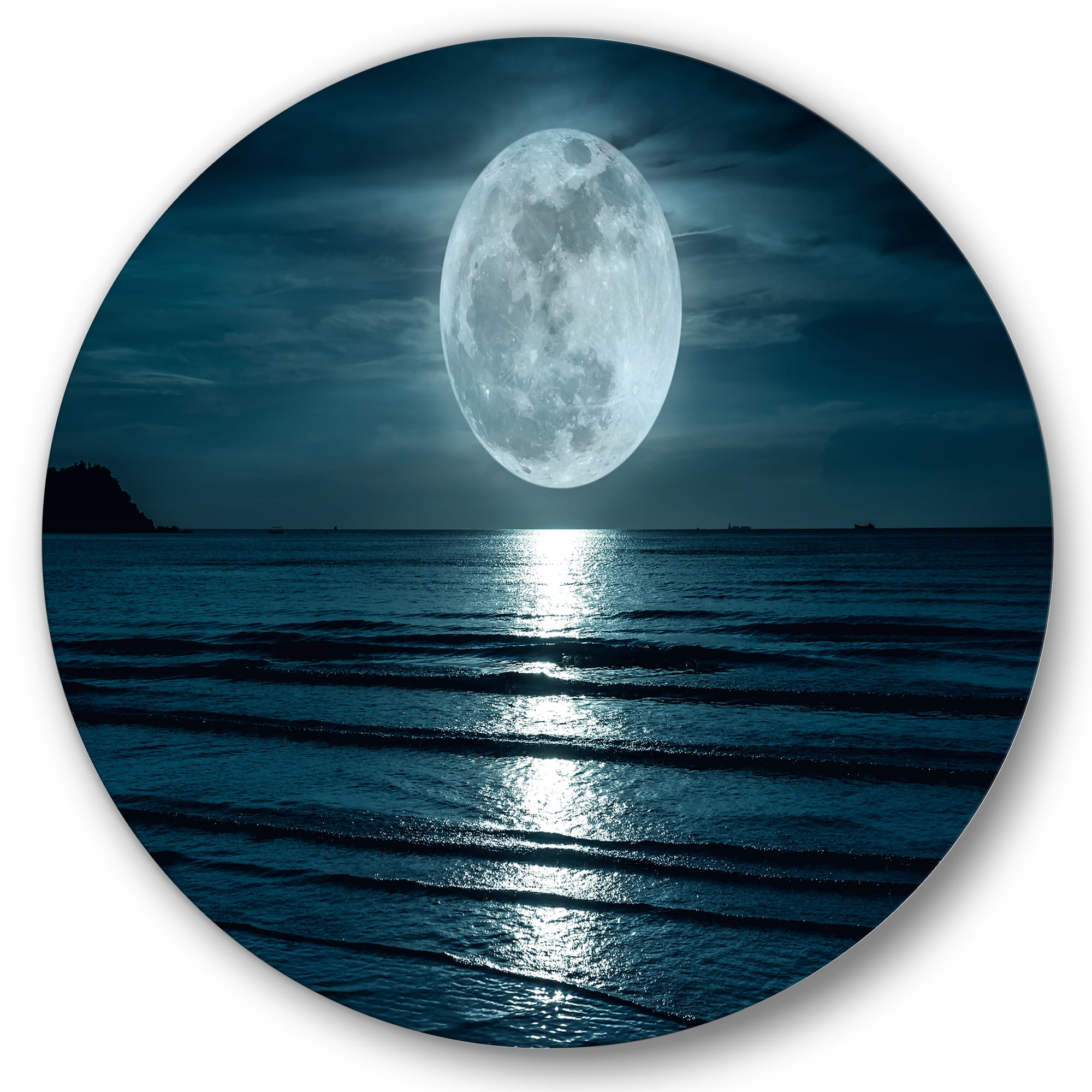 Designart 'Super Full Moon Over The Sea I' Modern Circle Metal Wall Art 29x29 - Disc of 29