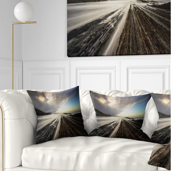 Designart Surreal Atlantic Ocean Coast - Seashore Photo Throw Pillow - 16x16