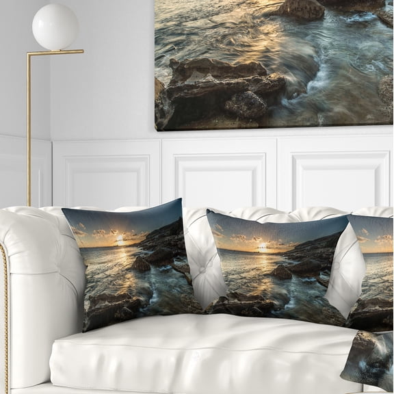 Designart Sydney Beach with Bright Sunset - Seascape Throw Pillow - 16x16
