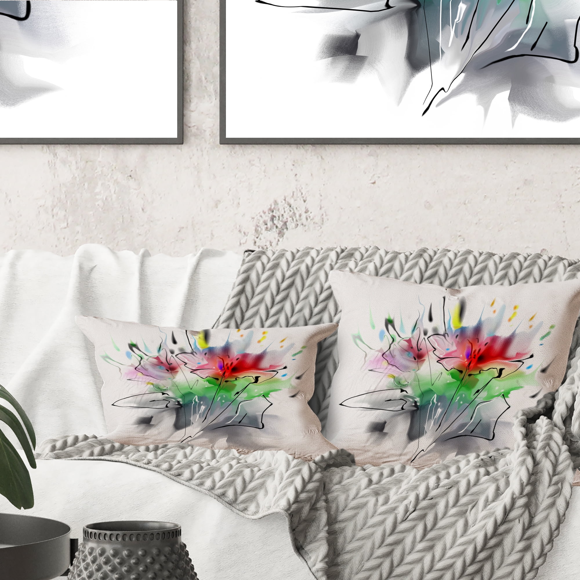 Designart Textured Red Green Floral Design - Floral Throw Pillow - 16x16